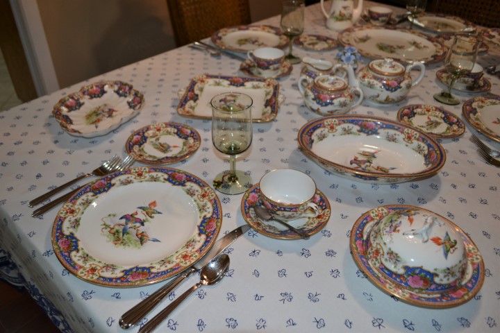 Old Sevres table display, 2021 (19)